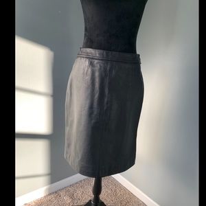 Jaclyn Smith Vintage Leather Knee Length Skirt